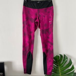 NIKE fuchsia and black leggings workout gym